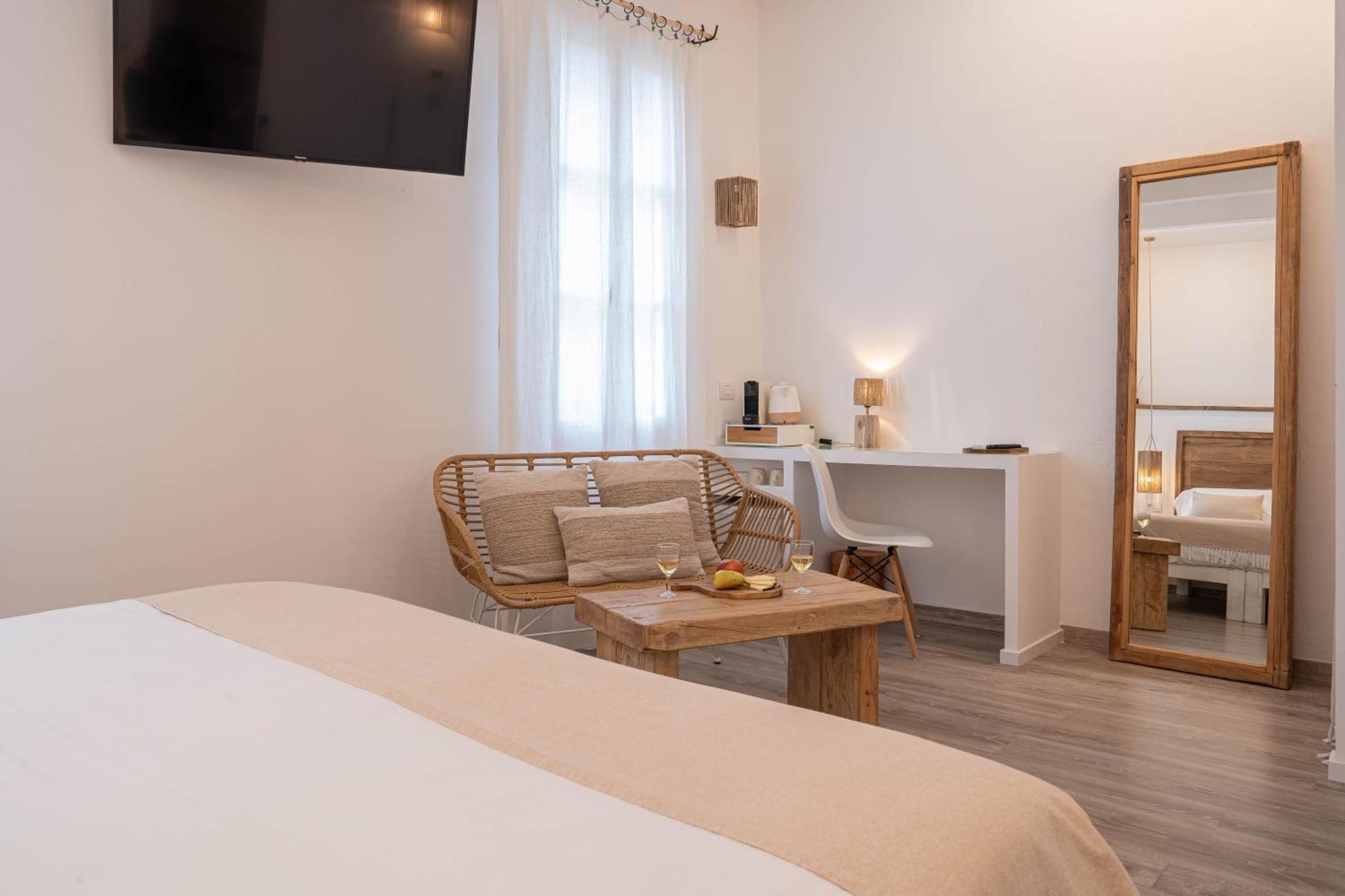 Hotel Los 5 Sentidos Ситадела Екстериор снимка