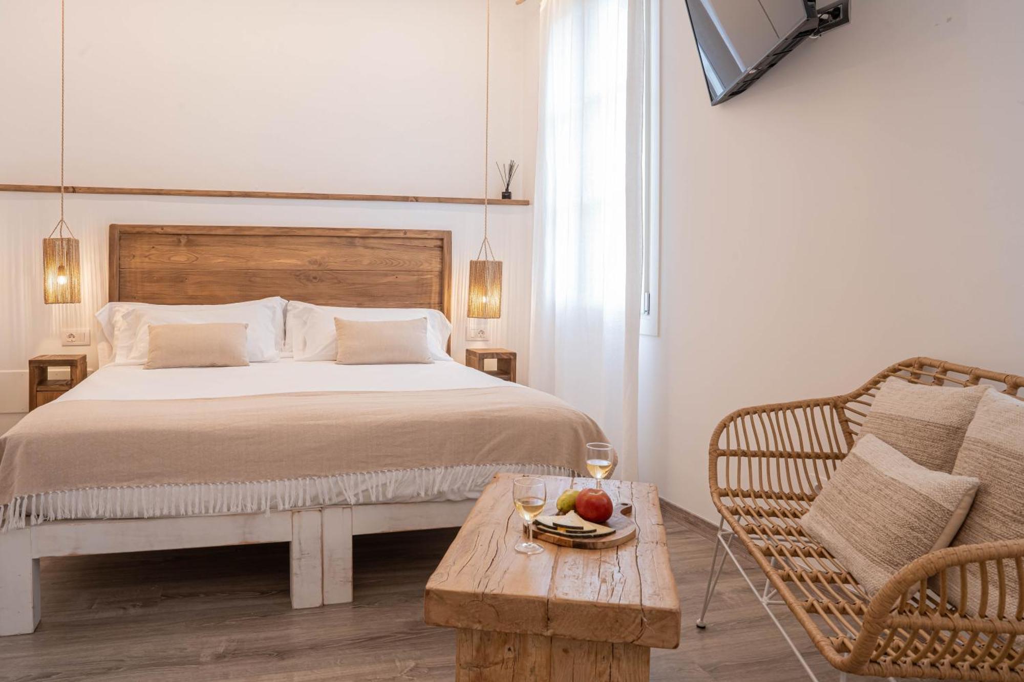 Hotel Los 5 Sentidos Ситадела Екстериор снимка